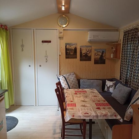 Mobil Home Вильфранш-де-Конфлан Экстерьер фото
