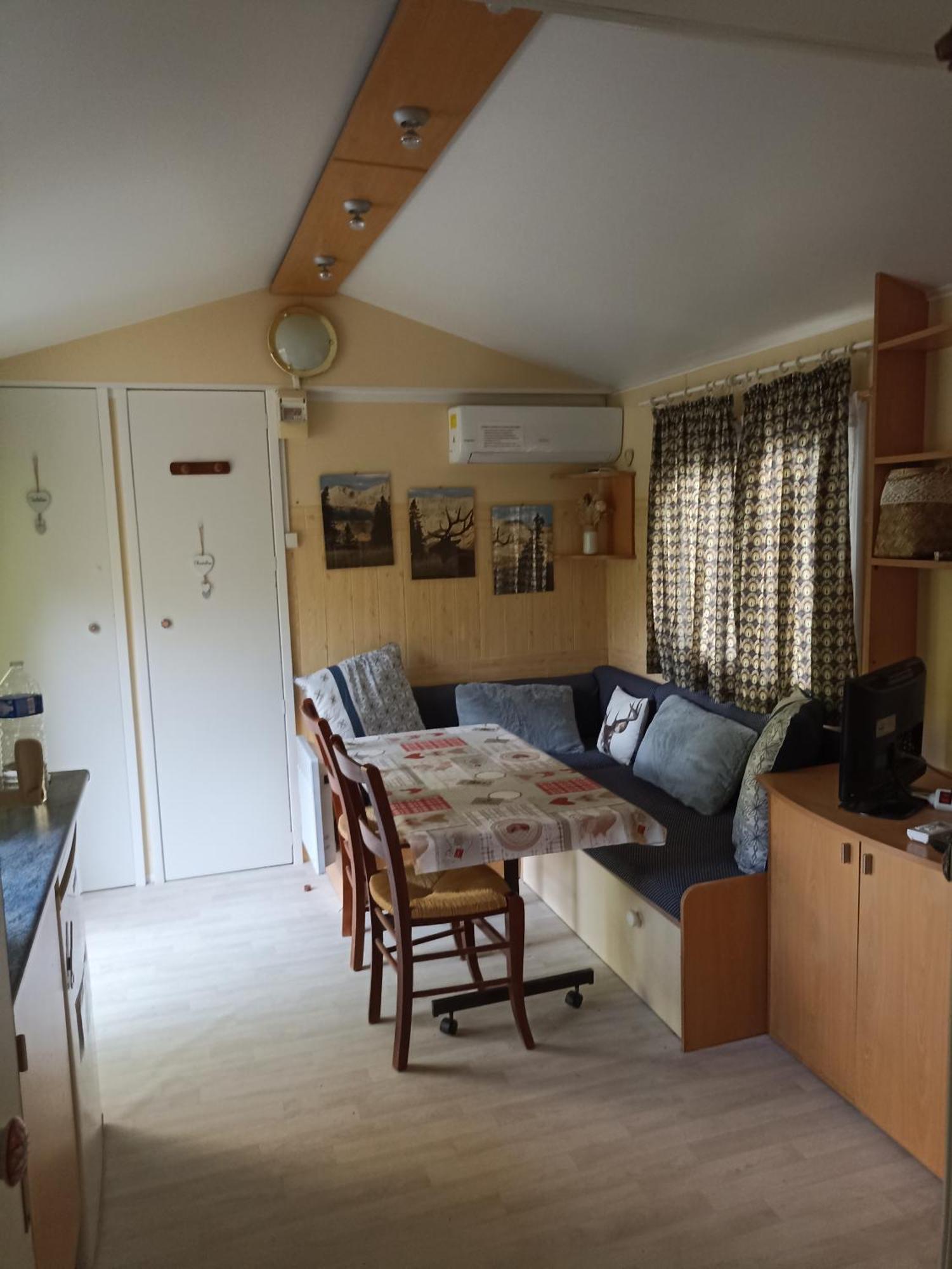 Mobil Home Вильфранш-де-Конфлан Экстерьер фото